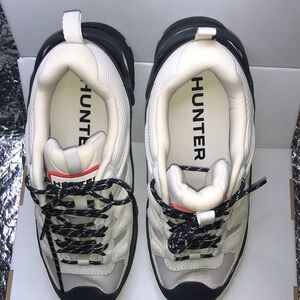Hunter Men’s Cream and Black Lace-Up Sneakers